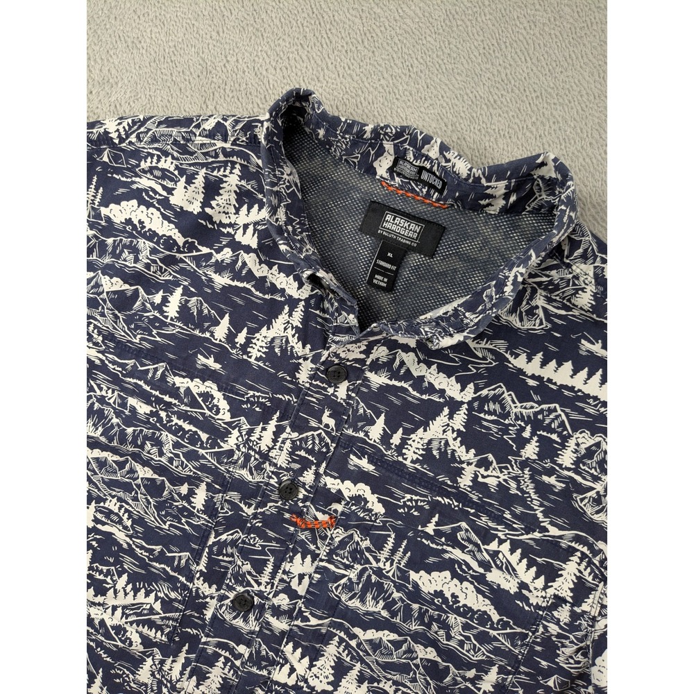 Alaskan Hardgear Duluth Mens XL Navy Mountain Print Short Sleeve Button Up Shirt
